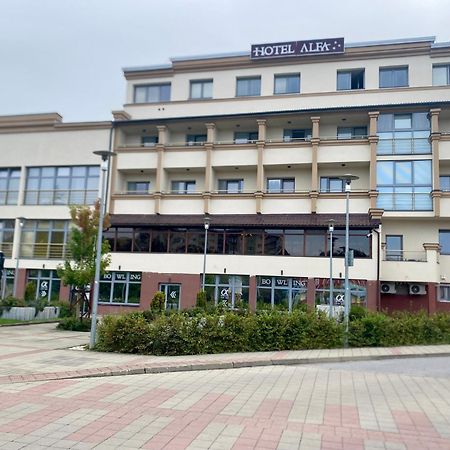 Hotel Alfa Giraltovce Buitenkant foto