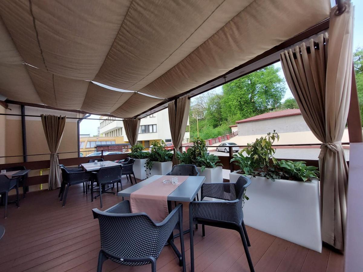 Hotel Alfa Giraltovce Buitenkant foto