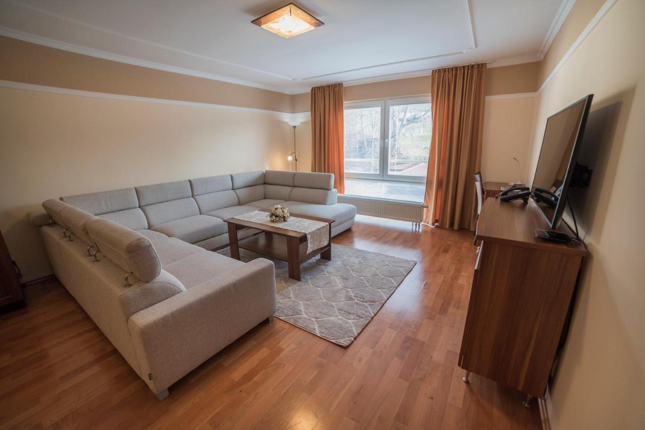 Hotel Alfa Giraltovce Buitenkant foto