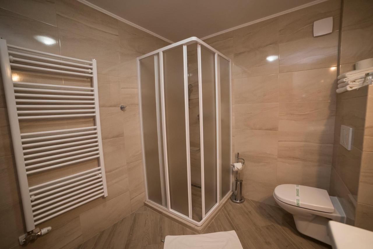 Hotel Alfa Giraltovce Buitenkant foto
