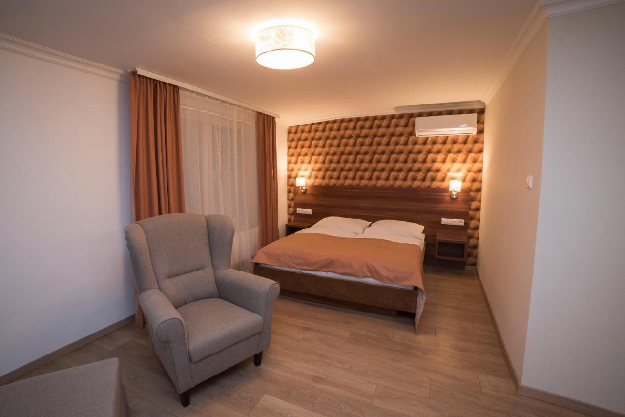 Hotel Alfa Giraltovce Buitenkant foto